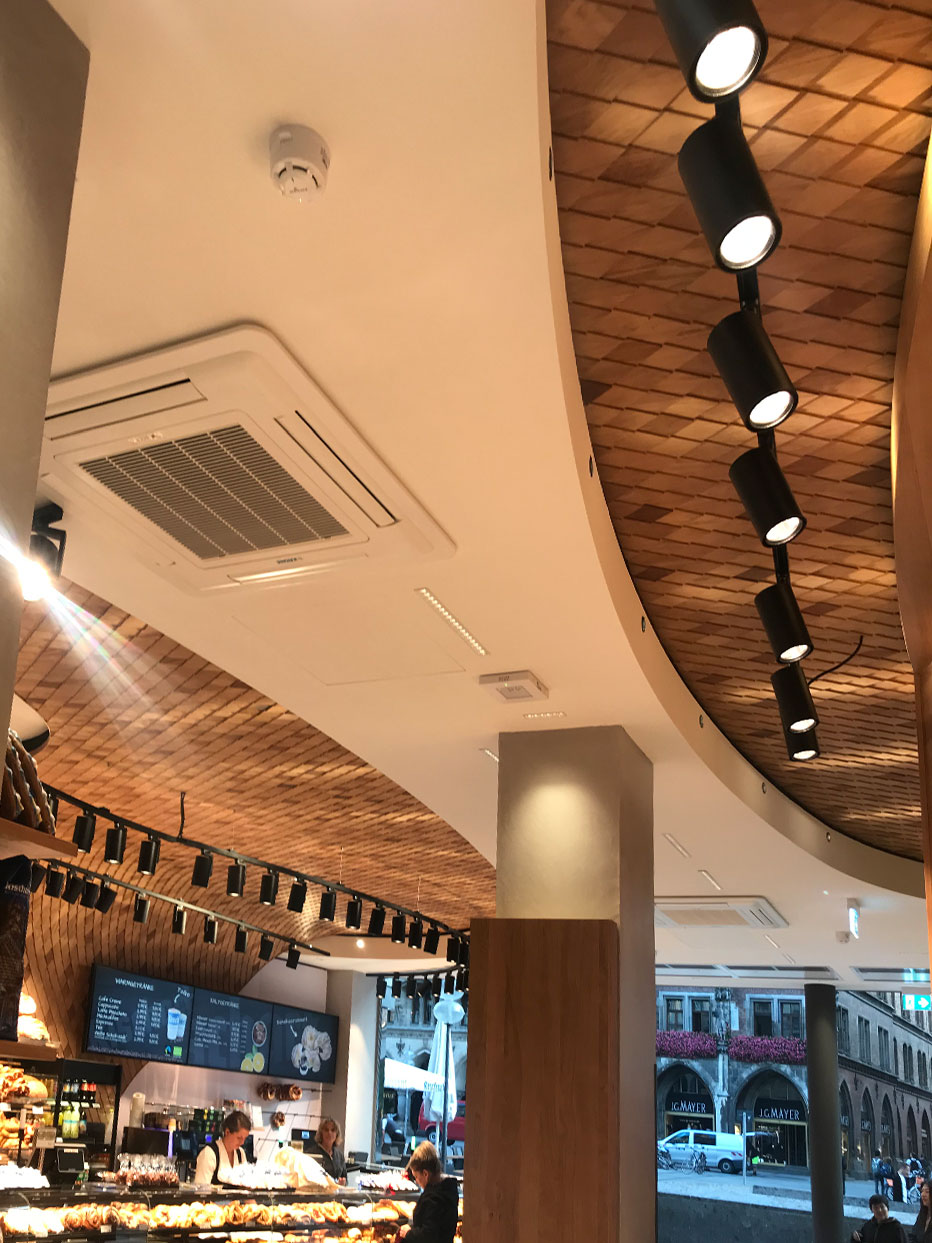 Cafe Rischart Decke aus Trockenbau